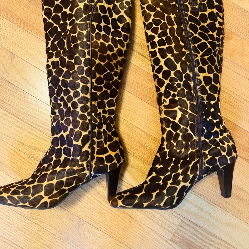 Lilly Pulitzer Animal Print  gorgeous Boots Size 9